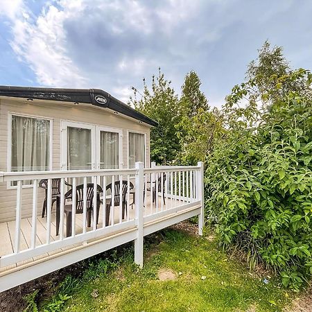 Beautiful 6 Berth Caravan With Decking At Southview Holiday Park Ref 33024O Ξενοδοχείο Skegness Εξωτερικό φωτογραφία