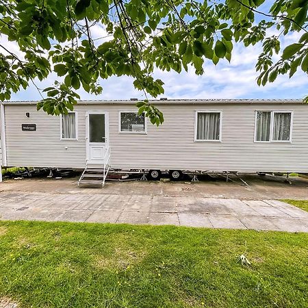 Beautiful 6 Berth Caravan With Decking At Southview Holiday Park Ref 33024O Ξενοδοχείο Skegness Εξωτερικό φωτογραφία