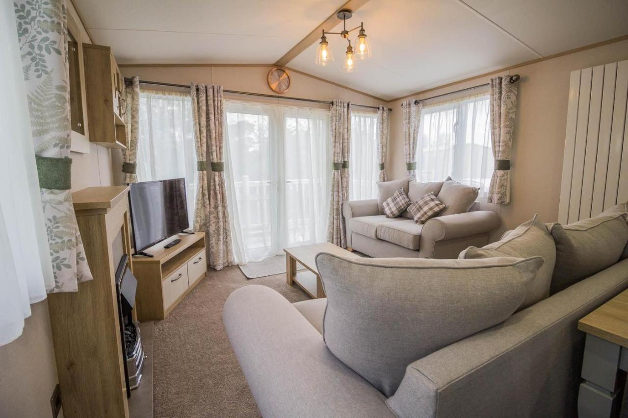 Beautiful 6 Berth Caravan With Decking At Southview Holiday Park Ref 33024O Ξενοδοχείο Skegness Εξωτερικό φωτογραφία