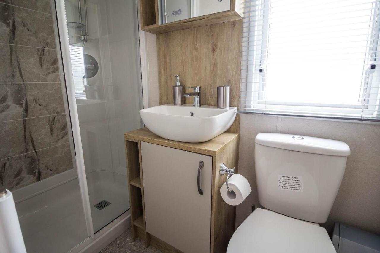 Beautiful 6 Berth Caravan With Decking At Southview Holiday Park Ref 33024O Ξενοδοχείο Skegness Εξωτερικό φωτογραφία